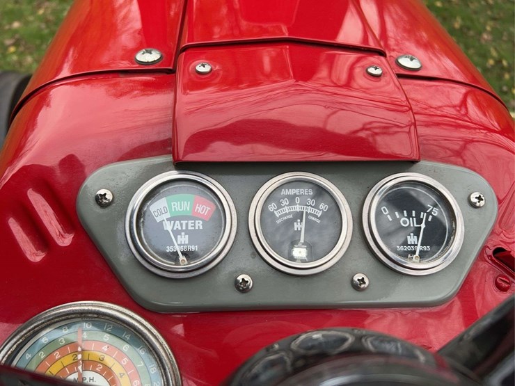 1957-international-350-image-64