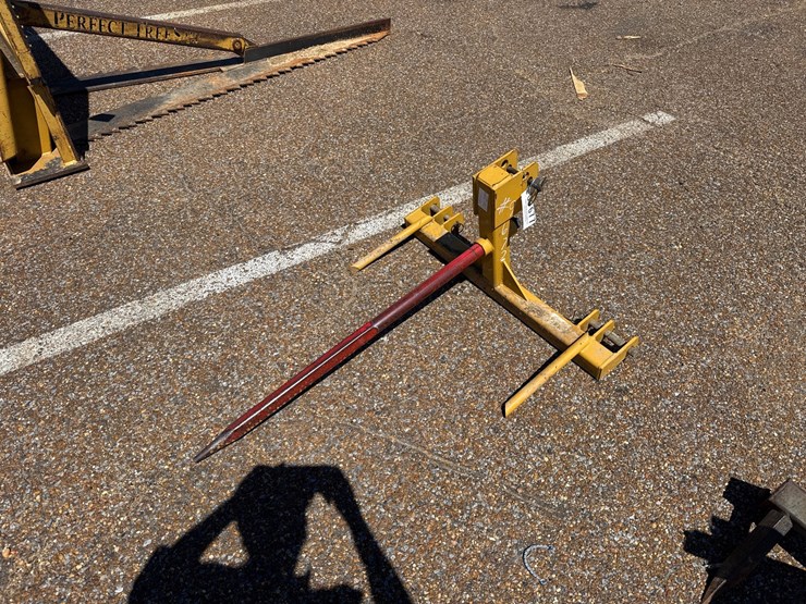 #9677-•-3pt-hay-spear-image-1