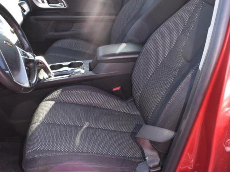 2015-chevrolet-equinox-image-5