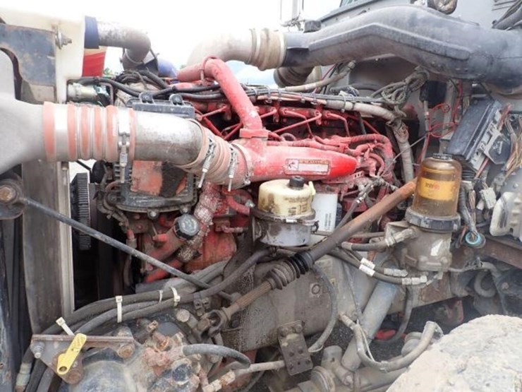 2013-peterbilt-367-image-41