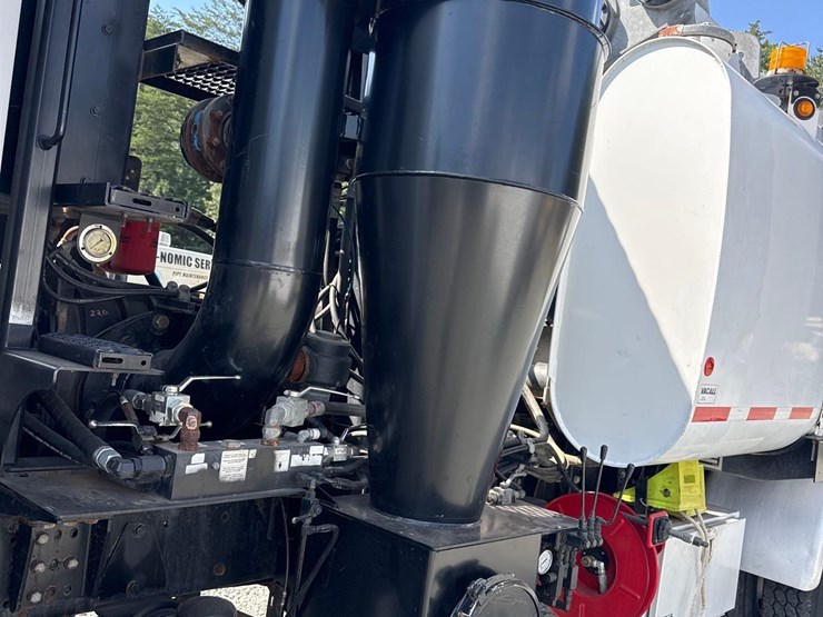 2014-kenworth-t470-image-12