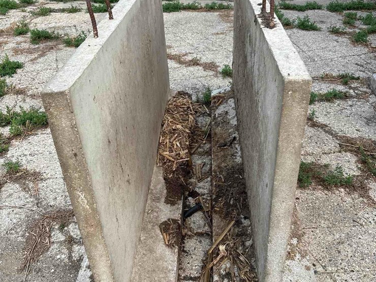 2-61/2’-long-portable-cement-walls-image-5