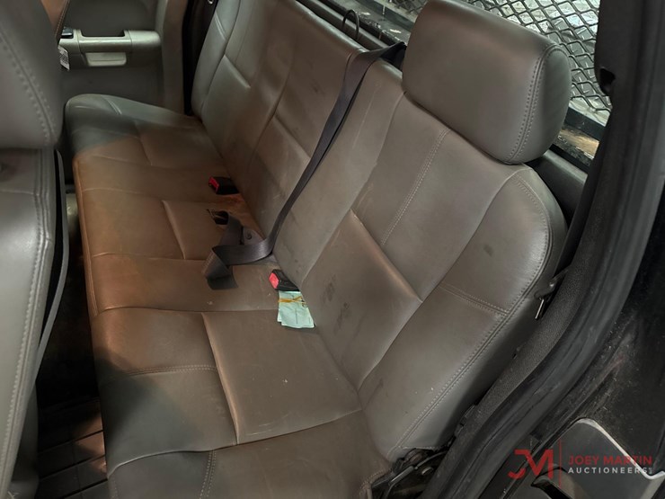 2009-chevrolet-silverado-2500-image-27