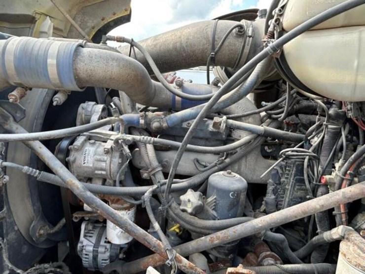 2005-mack-700-t/a-t/a-stone-slinger-truck-1m2ag11c-image-30