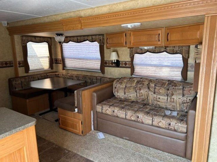 2010-keystone-laredo-28rbs-t/a-travel-trailer-4ydt-image-52