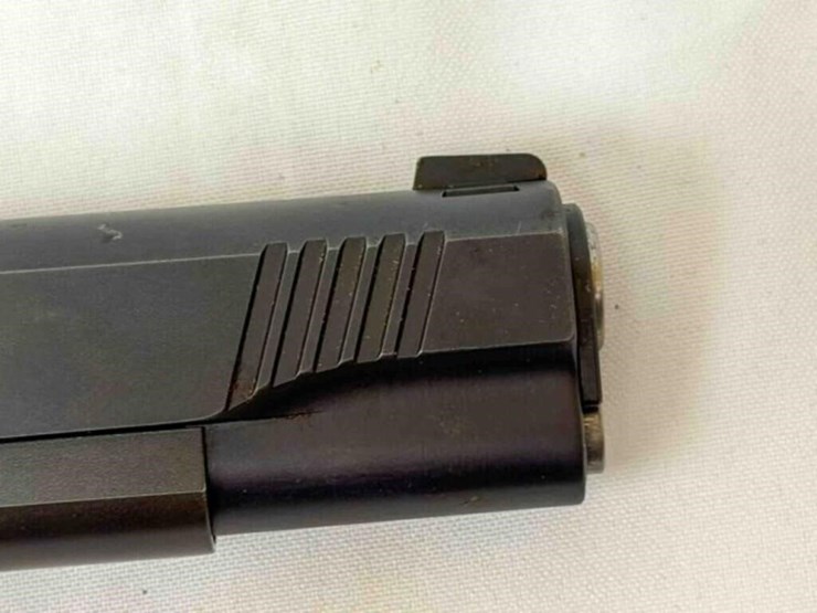 kimber-tactical-custom-ii-45acp-pistol-image-13