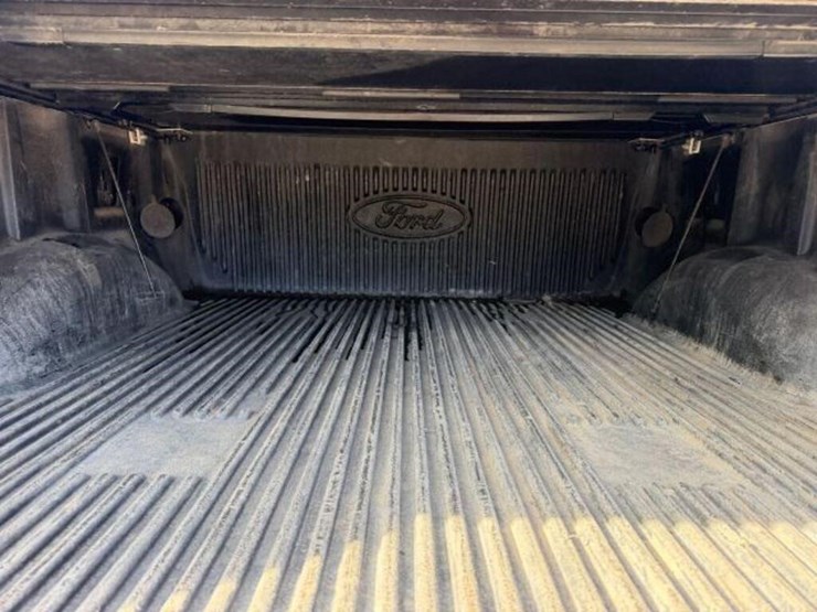 2018-ford-f150-xlt-image-34