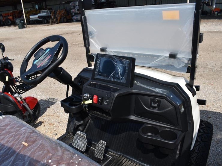 hq100-electric-golf-cart-(no-roof-supports)-(serial-#-lc10026040795)-(k)-image-6