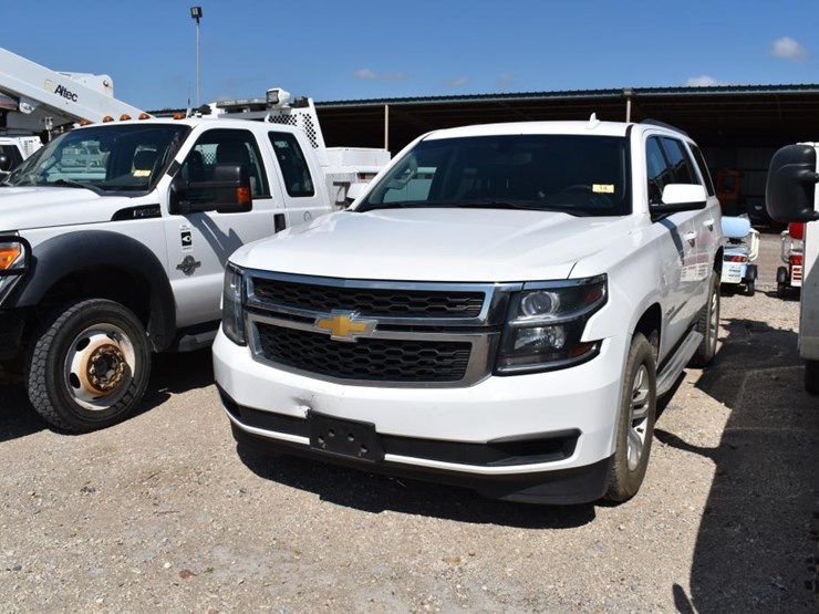 2015-chevrolet-tahoe-image-1
