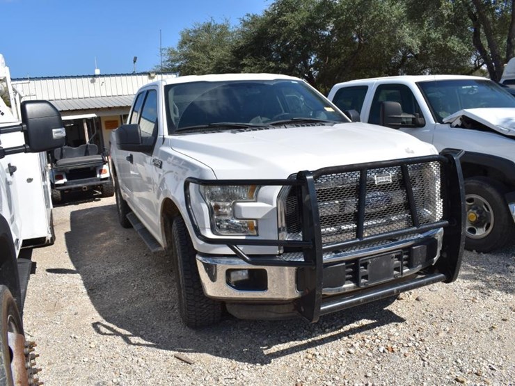 2015-ford-f150-image-2
