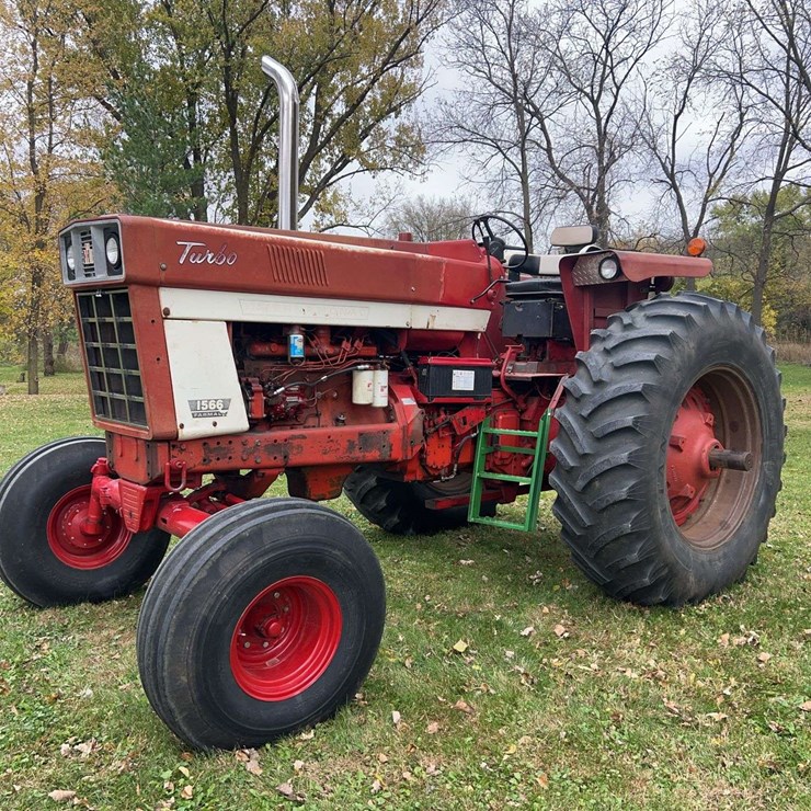 1975 INTERNATIONAL 1566