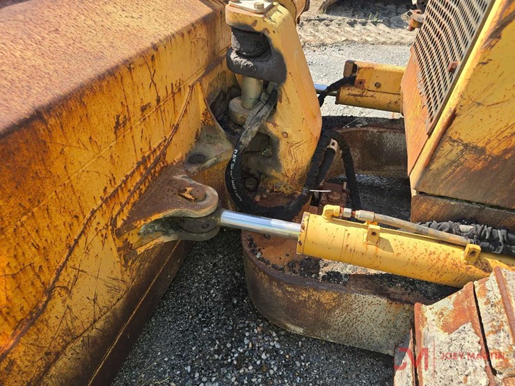 2001-caterpillar-d6m-xl-image-9