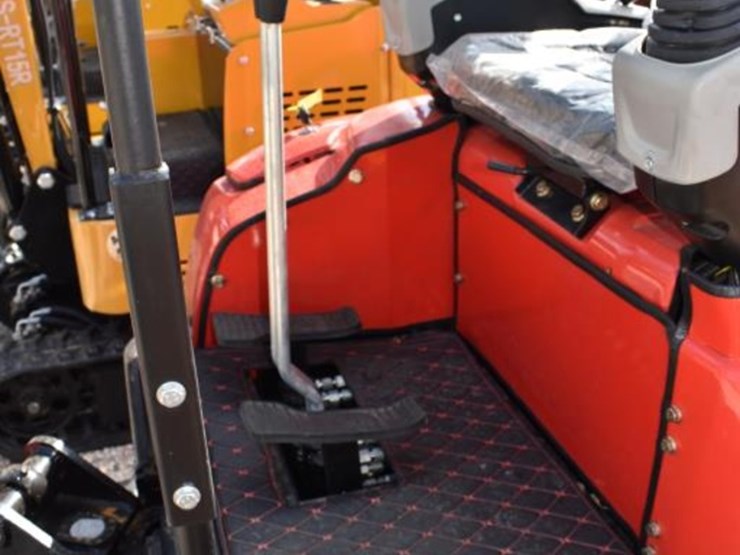 me20-mini-skid-excavator-(diesel)-(serial-#-06885a)-(k)-image-7