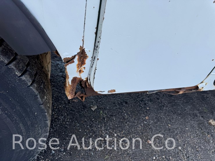 2004-ford-f750-image-16