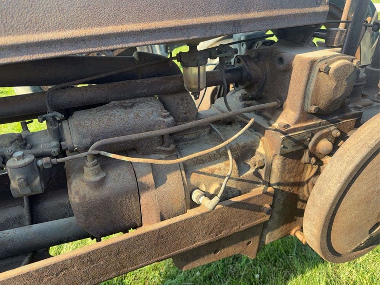 john-deere-b-image-22