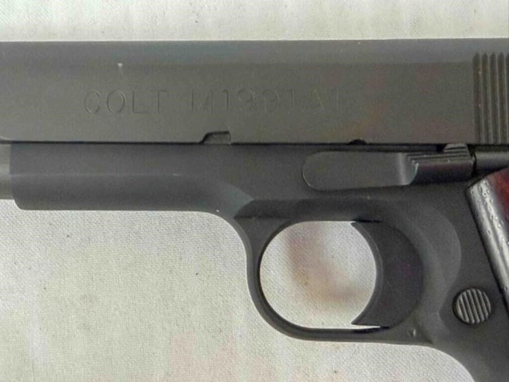 colt-m1991a1-45auto-pistol-image-4