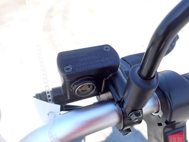 2024-shansu-youpi-60v-electric-tricycle-r36cp3010r-image-14