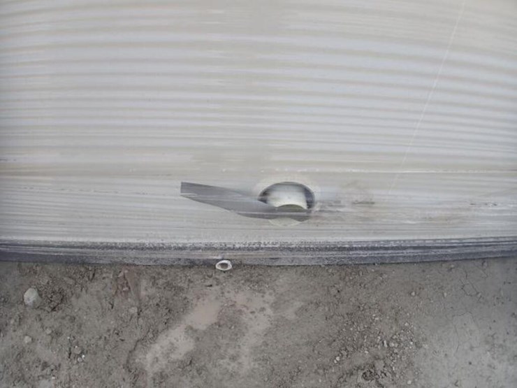 unused-bastone-portable-restroom-(small)-image-10