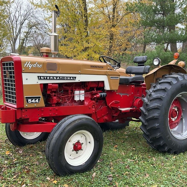 1970 INTERNATIONAL 544