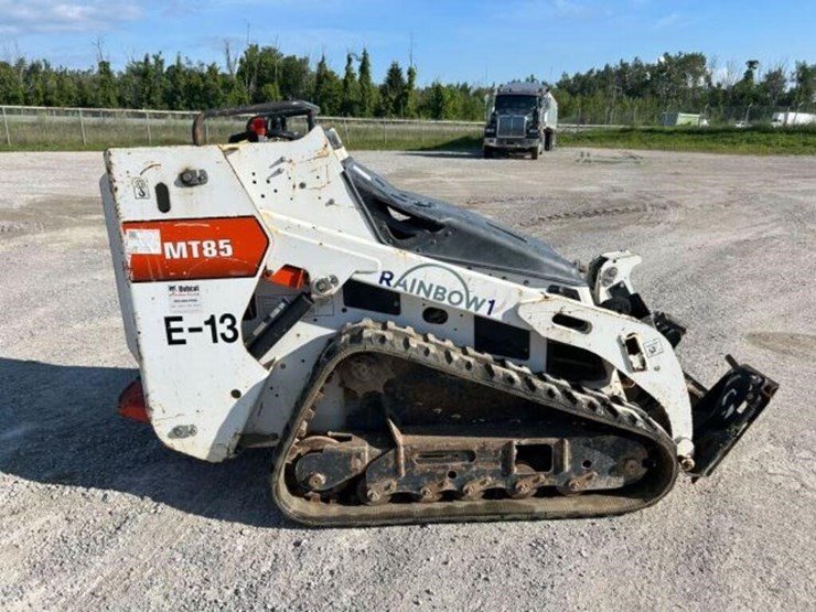 2019-bobcat-mt85-image-2