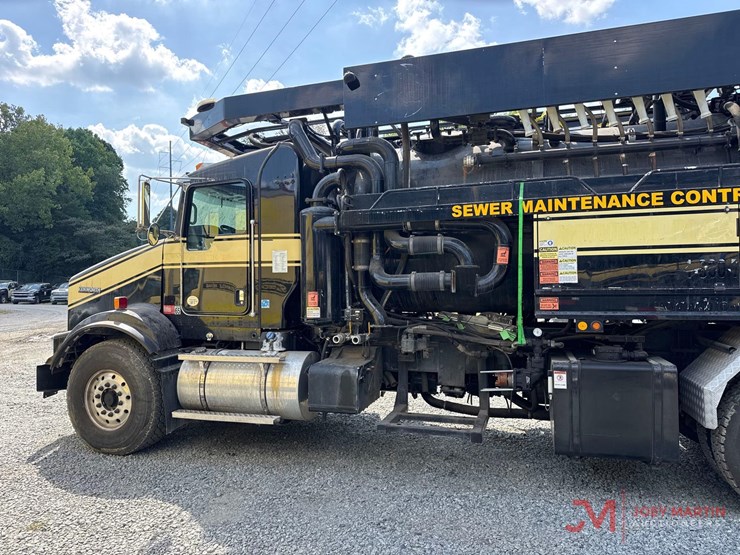 2014-kenworth-t800-image-6