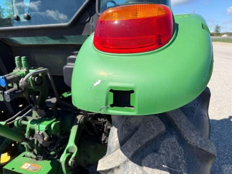 2015-john-deere-5085e-image-36
