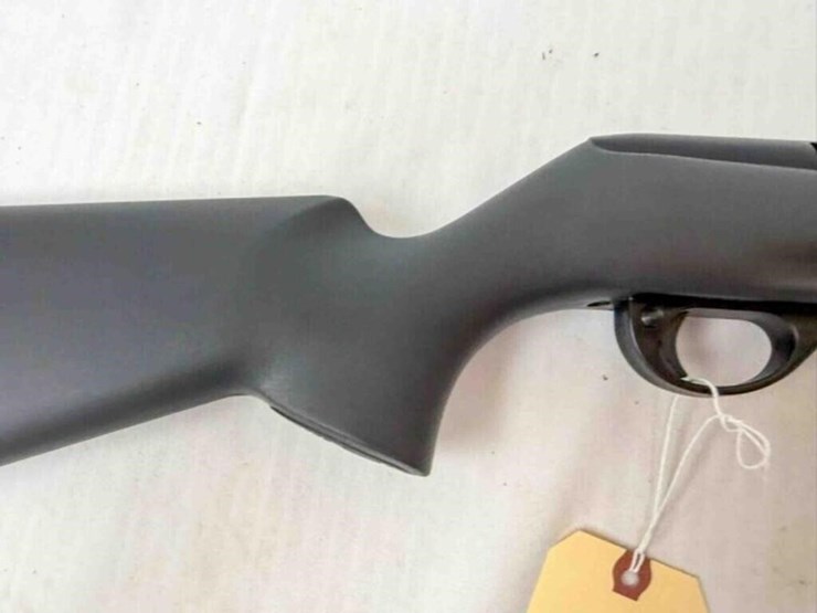 remington-597-22lr-rifle-image-3