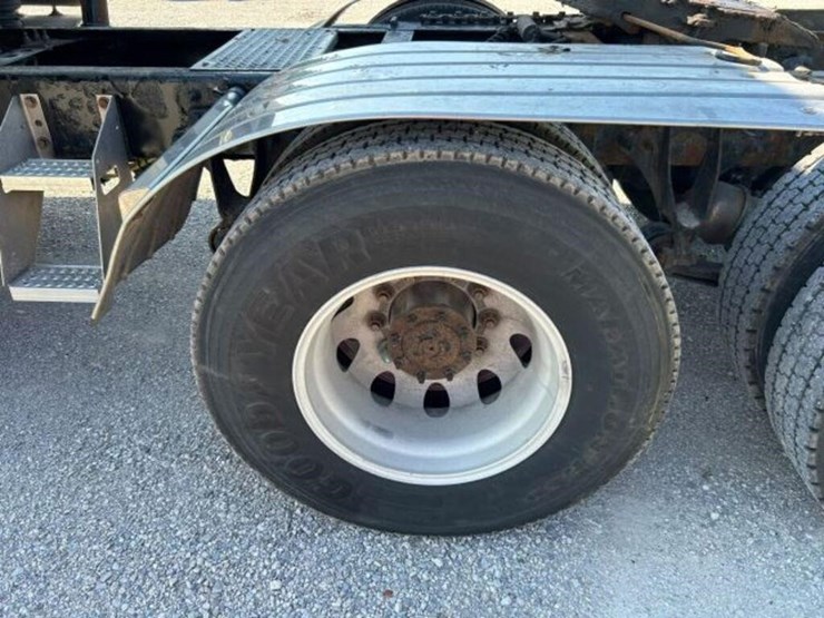 2015-international-prostar-image-97