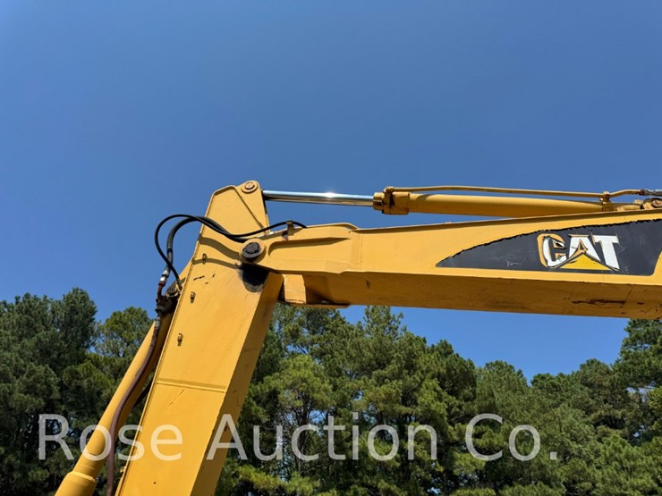 caterpillar-318-image-9