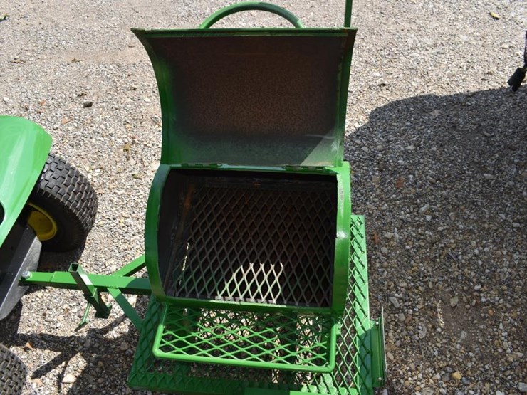 john-deere-108-image-5