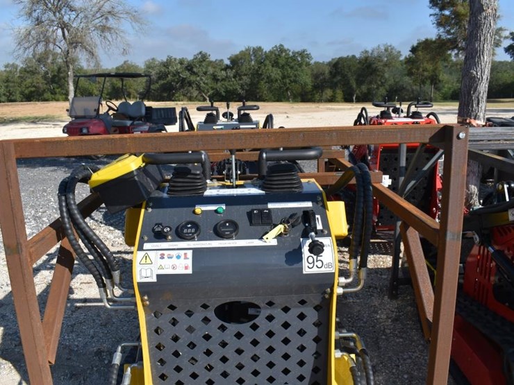 ssl60-mini-skid-steer-(serial-#-hc3602604478)-(k)-image-6