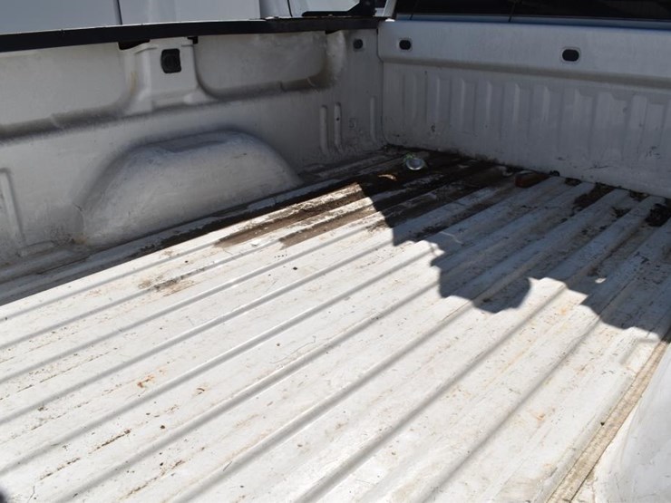 2018-chevrolet-1500-image-9