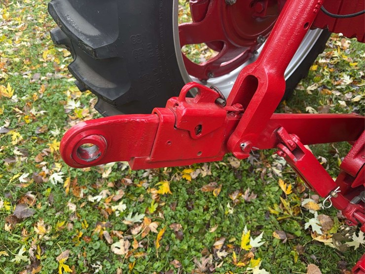 1970-farmall-544-hydro-diesel-row-crop-golden-demonstrator-image-66
