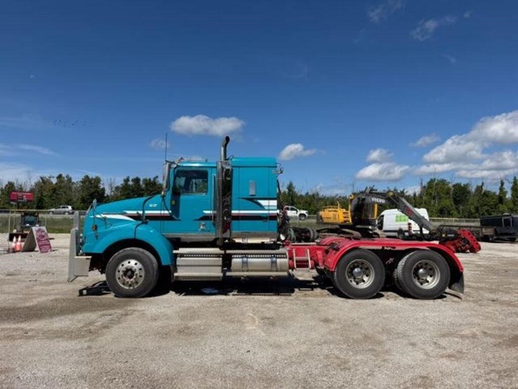 2023-western-star-4900-image-7