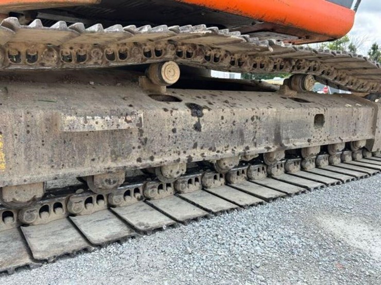 2007-hitachi-zx225us-lc-image-75