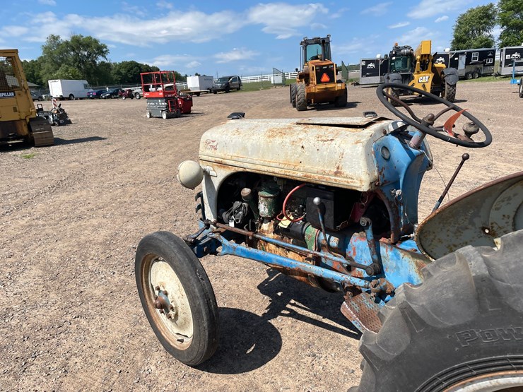 ford-8n-image-14