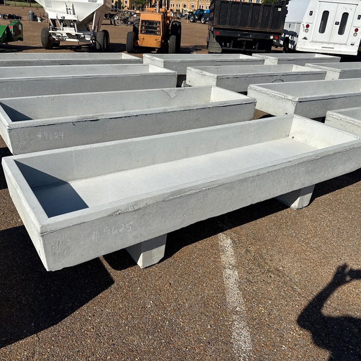 #9625 • 3’ X 10’ Trough