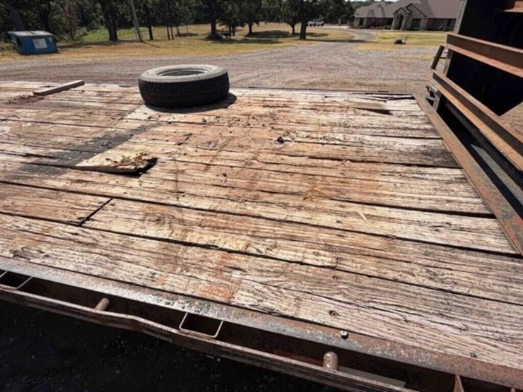 2009-elite-gooseneck-flatbed-trailer-image-6