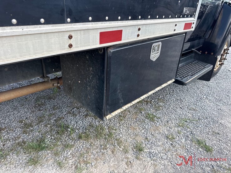 2008chevrolet-c4500-box-truck-image-16