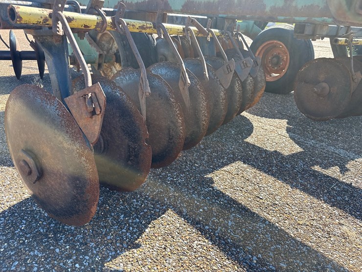 john-deere-230-image-9