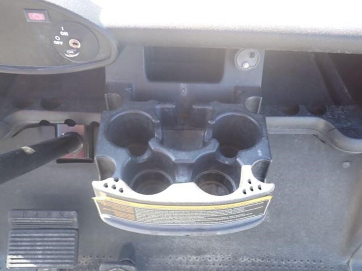 2021-e-z-go-rxv-2-passanger-gas-golf-cart-5621834-image-14