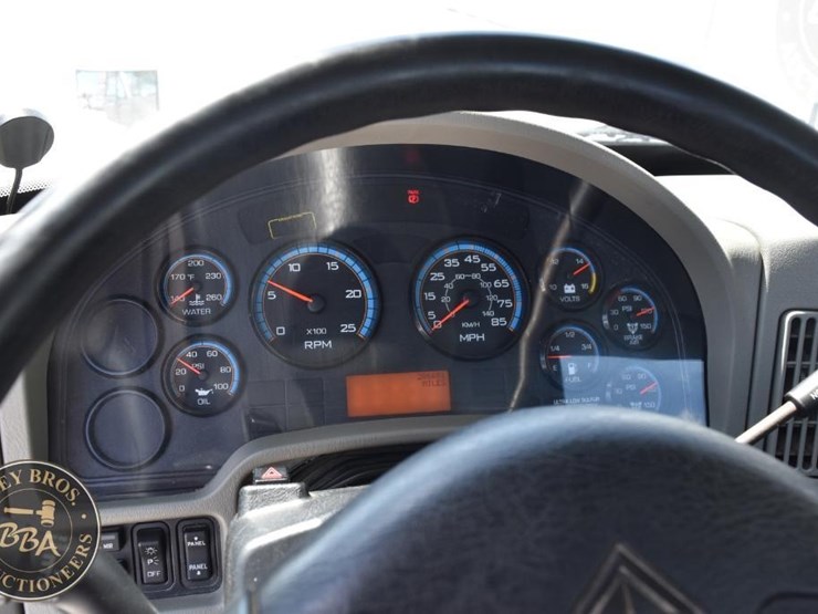 2013-international-transtar-8600-image-53