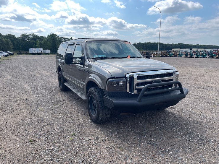 2002-ford-excursion-image-7