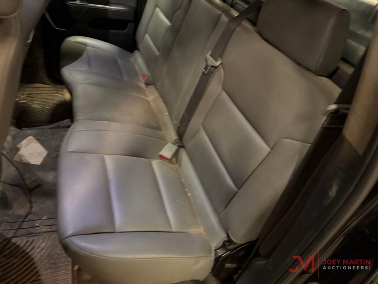 2018-chevrolet-silverado-3500-image-30