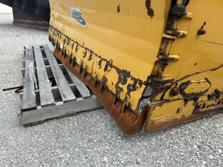metal-pless-8-ft---13-ft-snow-pusher-agh0830-13le--image-8