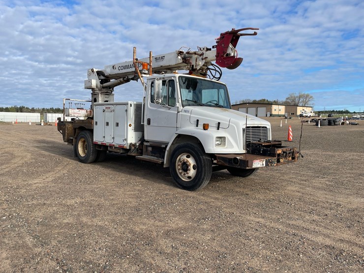 2002-freightliner-fl80-image-7