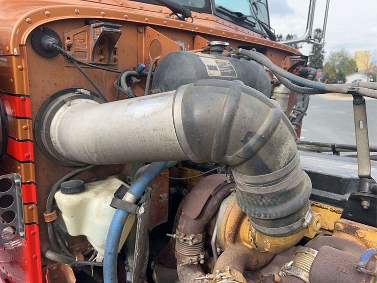 2006-peterbilt-379-image-88