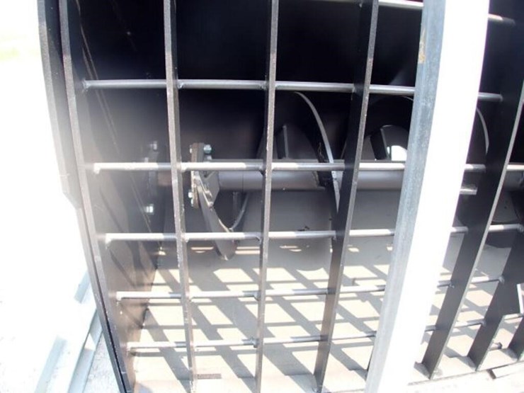 unused-greatbear-skid-steer-bucket-.4-cy-mixer-image-17