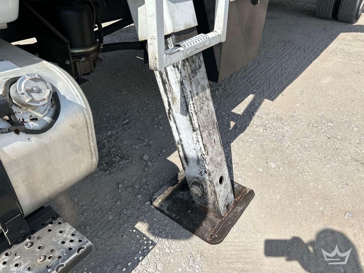 2017-ford-f750-image-19
