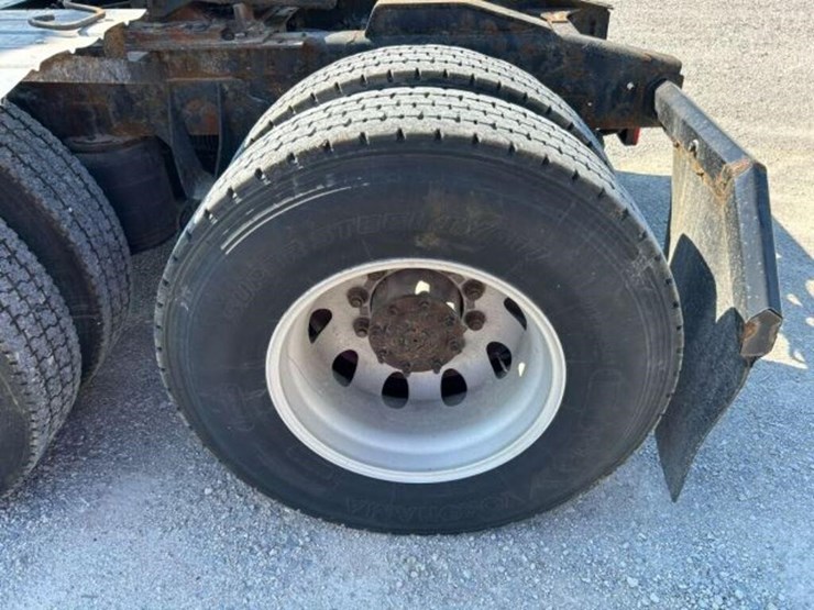 2015-international-prostar-image-94